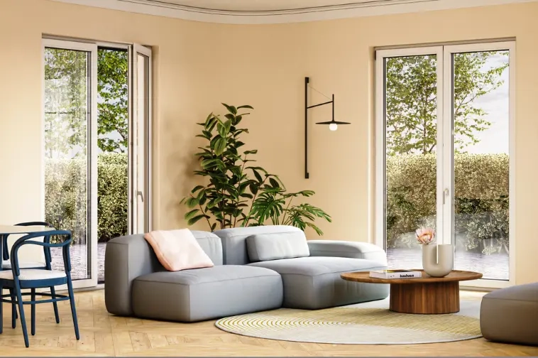 Installazione infissi in PVC a Torino con profilo bianco ad alta luminosità