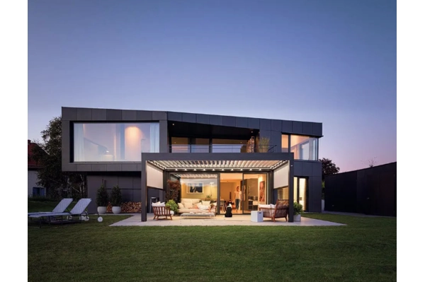 Trasforma il tuo spazio esterno in un'oasi di relax con la Pergola Med Varia