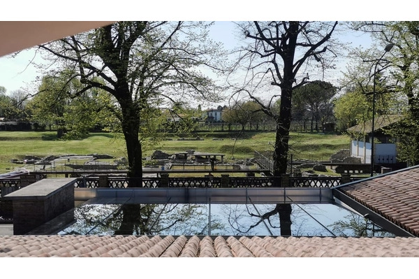 Una vetrata spettacolare