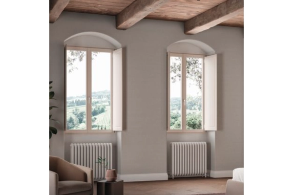 Gli scuretti interni aggiungono un tocco elegante a qualsiasi ambiente della casa, combinando stile e praticità .