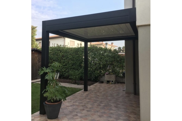 Pergola Gibus Med Twist appena finita di installare!