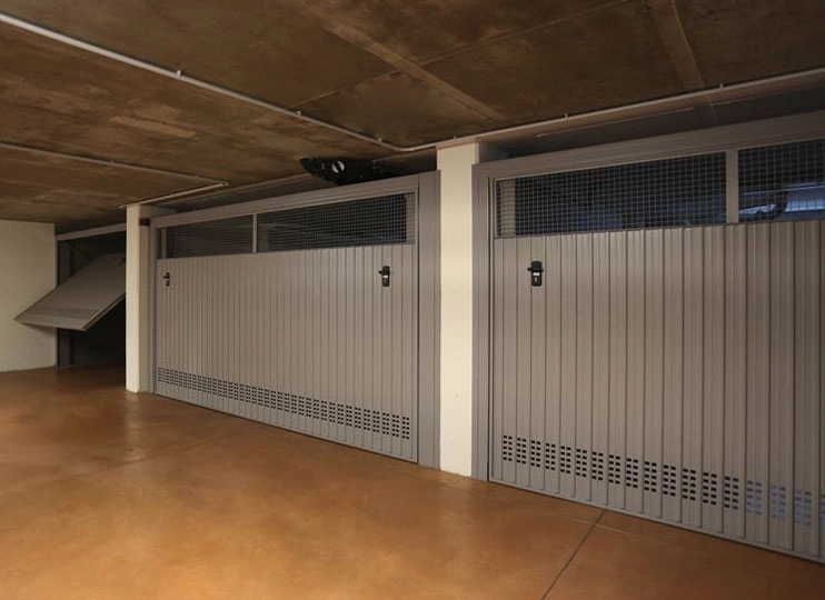 Portoni basculanti e chiusure per garage